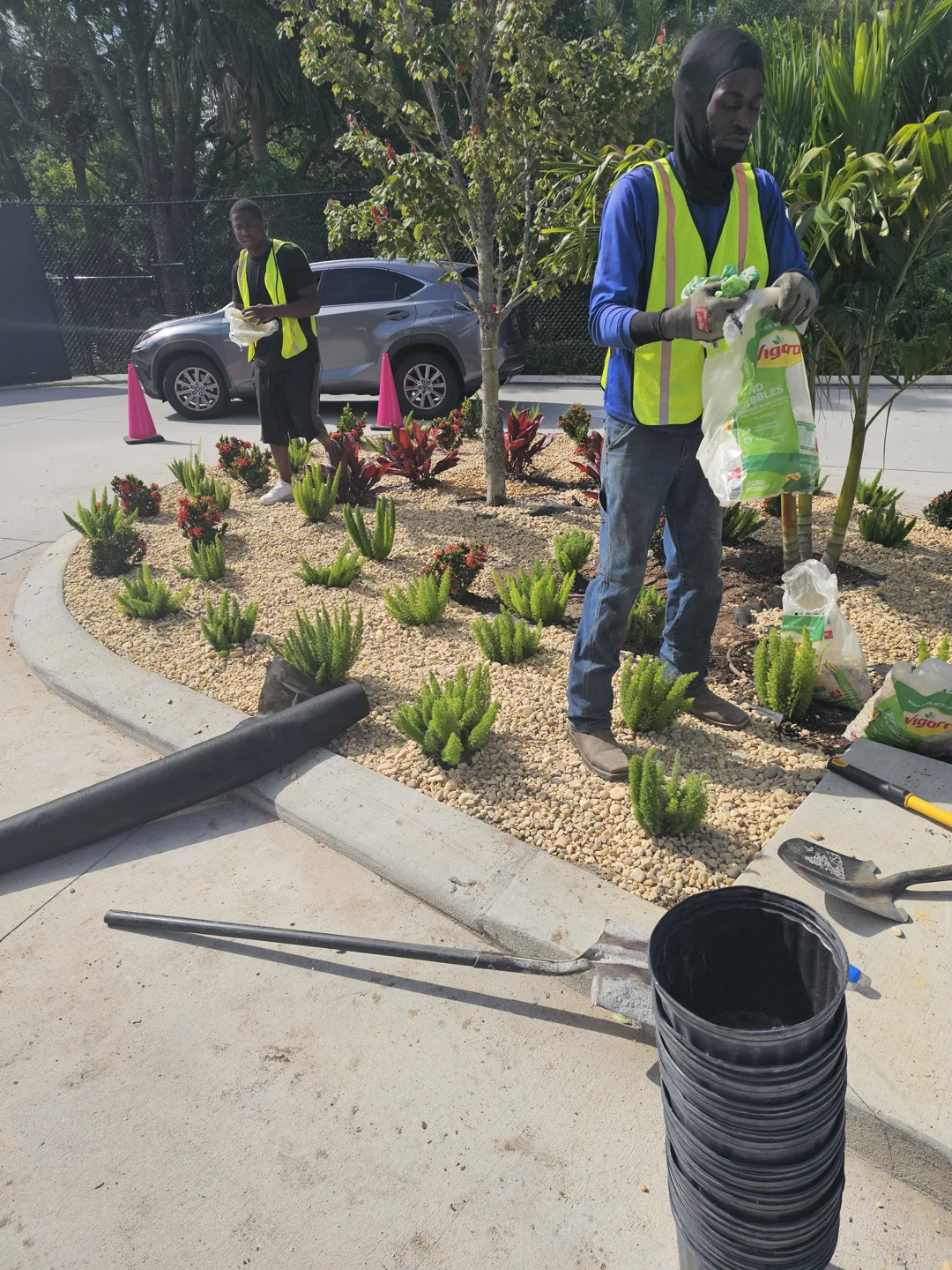 Smart Cut Grounds crew installing a landscape